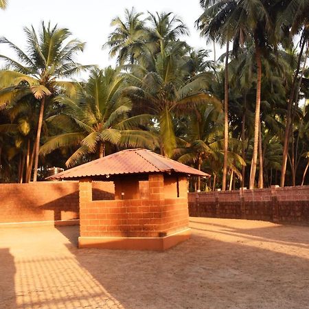 Regenta Resort Mango Village Guhagar Kudān エクステリア 写真