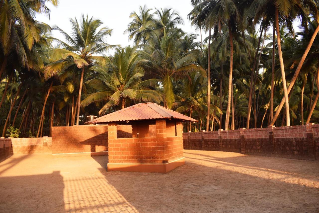 Regenta Resort Mango Village Guhagar Kudān エクステリア 写真