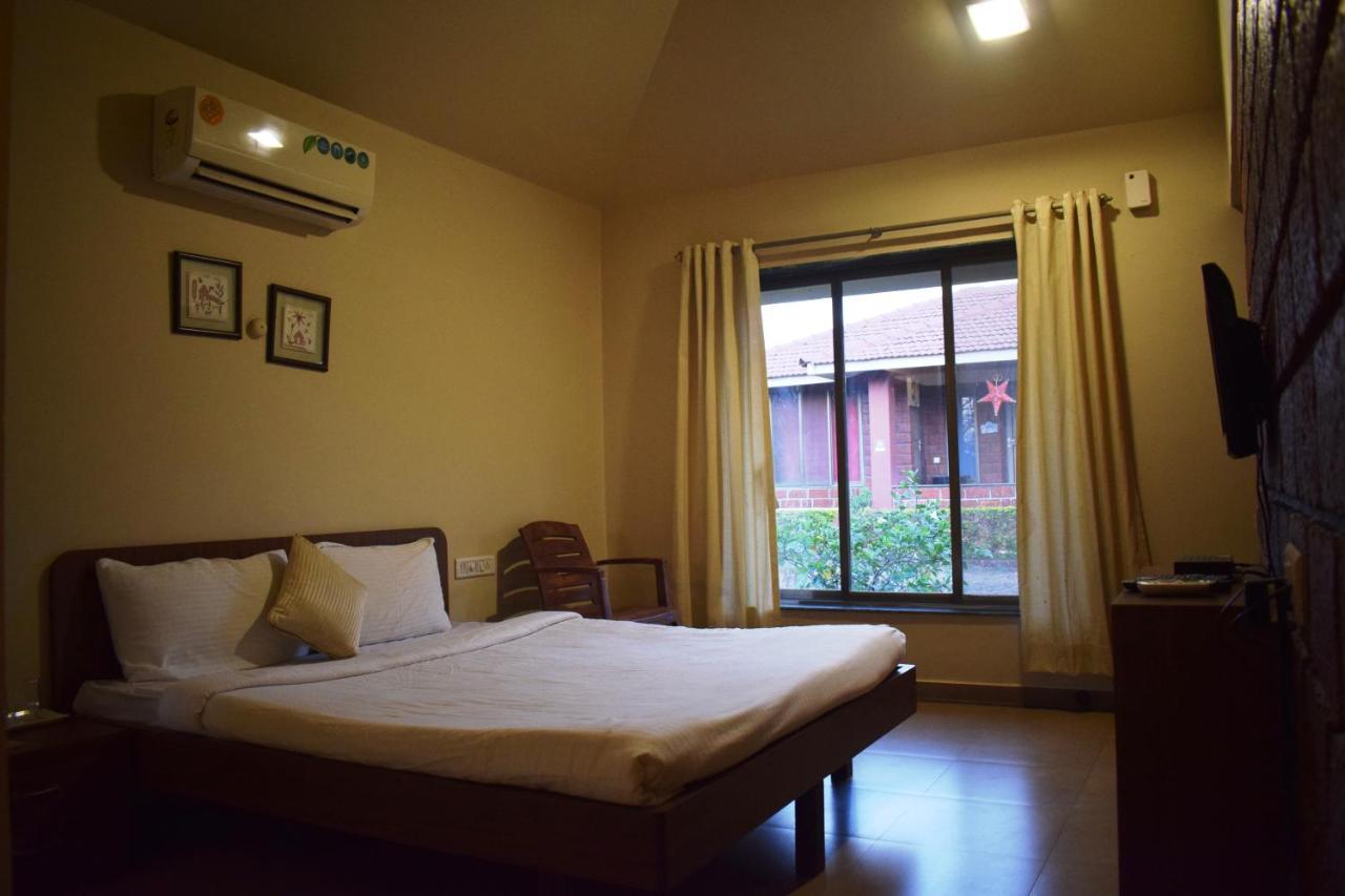 Regenta Resort Mango Village Guhagar Kudān エクステリア 写真