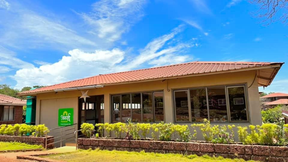 Regenta Resort Mango Village Guhagar Kudān エクステリア 写真