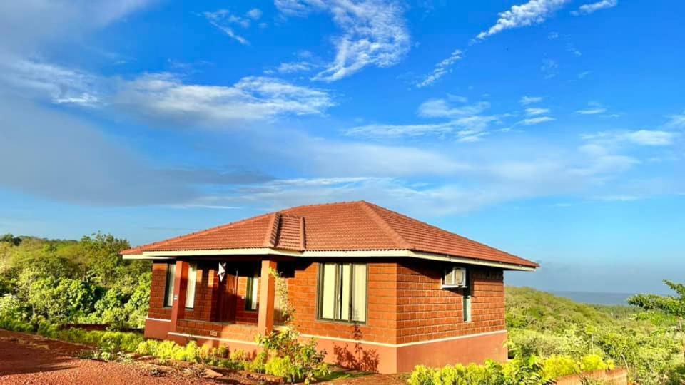 Regenta Resort Mango Village Guhagar Kudān エクステリア 写真